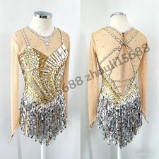 The skating skirts for the figure skating performances can be customized.