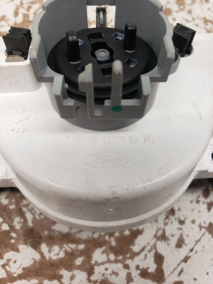 Temperature Control Black Finish Fits 00-07 FOCUS 1390707 - Image 3 of 4