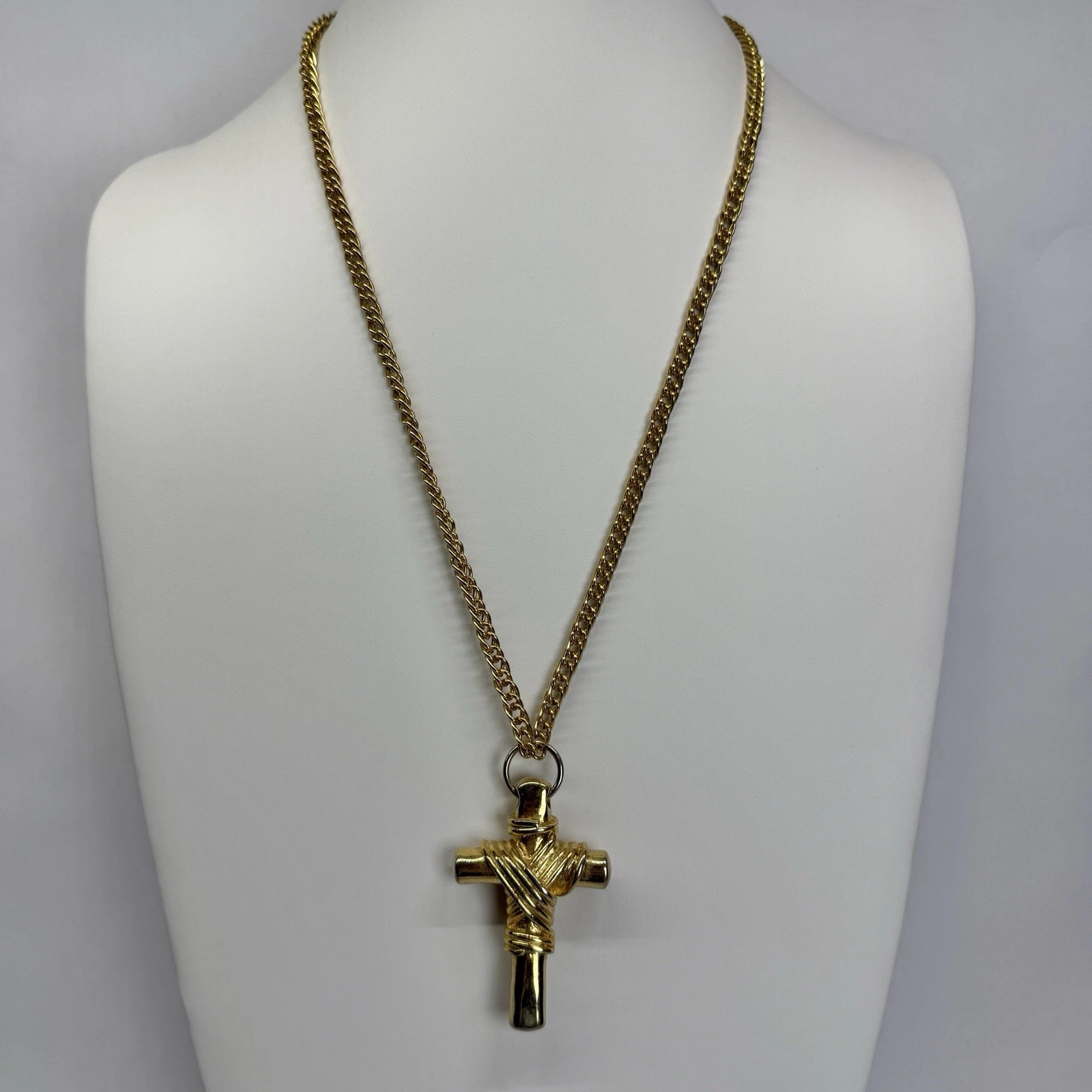 Religious Cross Christian Pendant Gold Tone Vintage Necklace Jewelry N243