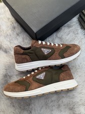PRADA Prax 2.0 Re-Nylon Maglia Scamosciata | Marrone | UK9 US10 EU43 | Allenatore