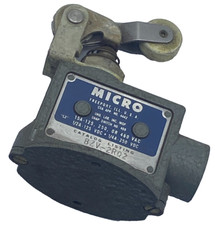 MICRO SWITCH BZV-2RQ2 SNAP SWITCH W/ROLLER PLUNGER BZV2RQ2 15A 125V CRDB