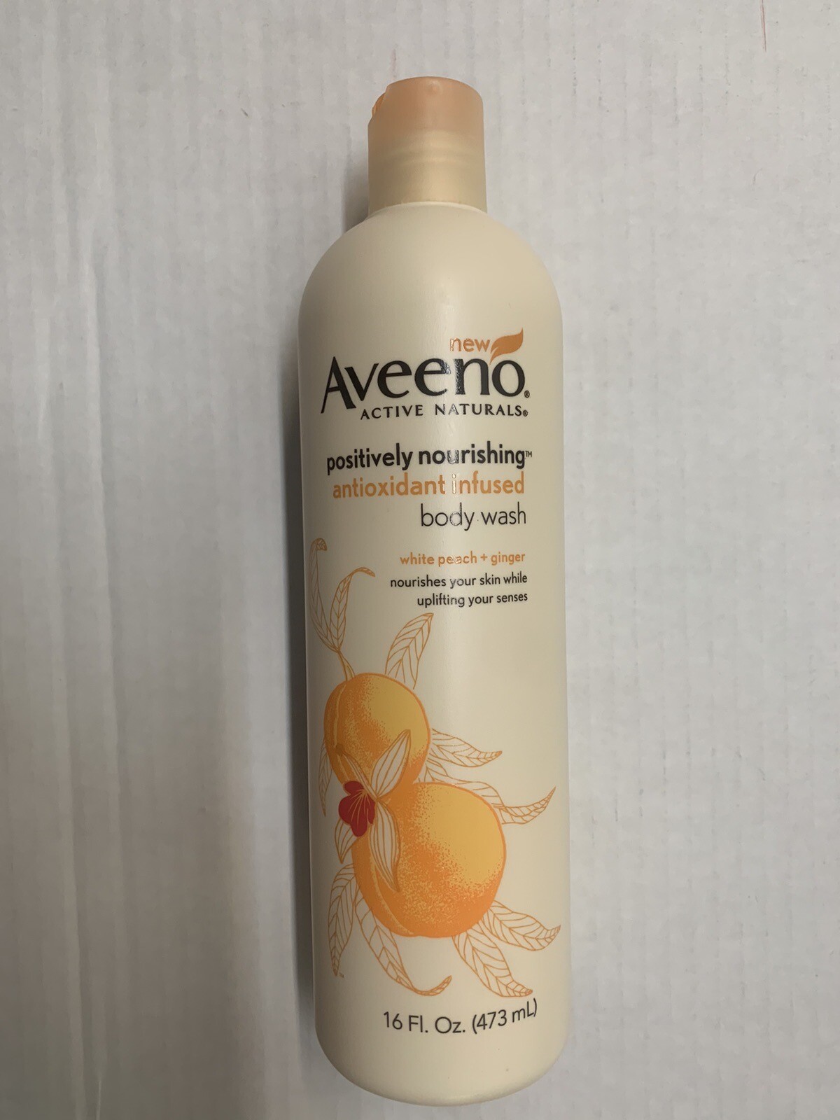 Aveeno Nourishing Body Wash Lightly Scented White Peach & Ginger 16oz