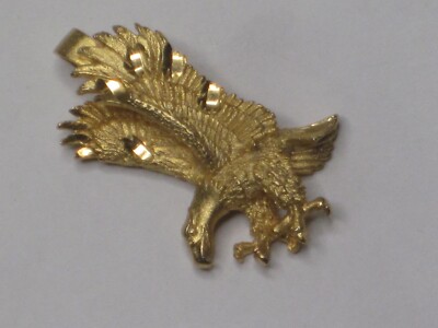 vintage 1982 marked TM eagle pendant charm gold-tone fashion jewelry