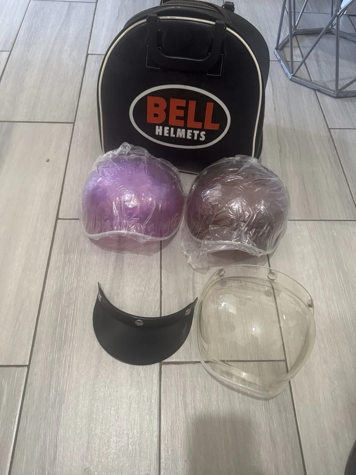 Capacete Bell bolsa vintage 1960 e escudos de bolhas - Imagem 2 de 4