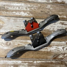 2 Vintage STANLEY Malleable Adjustable Spokeshaves, Curved & Flat Bottomed 