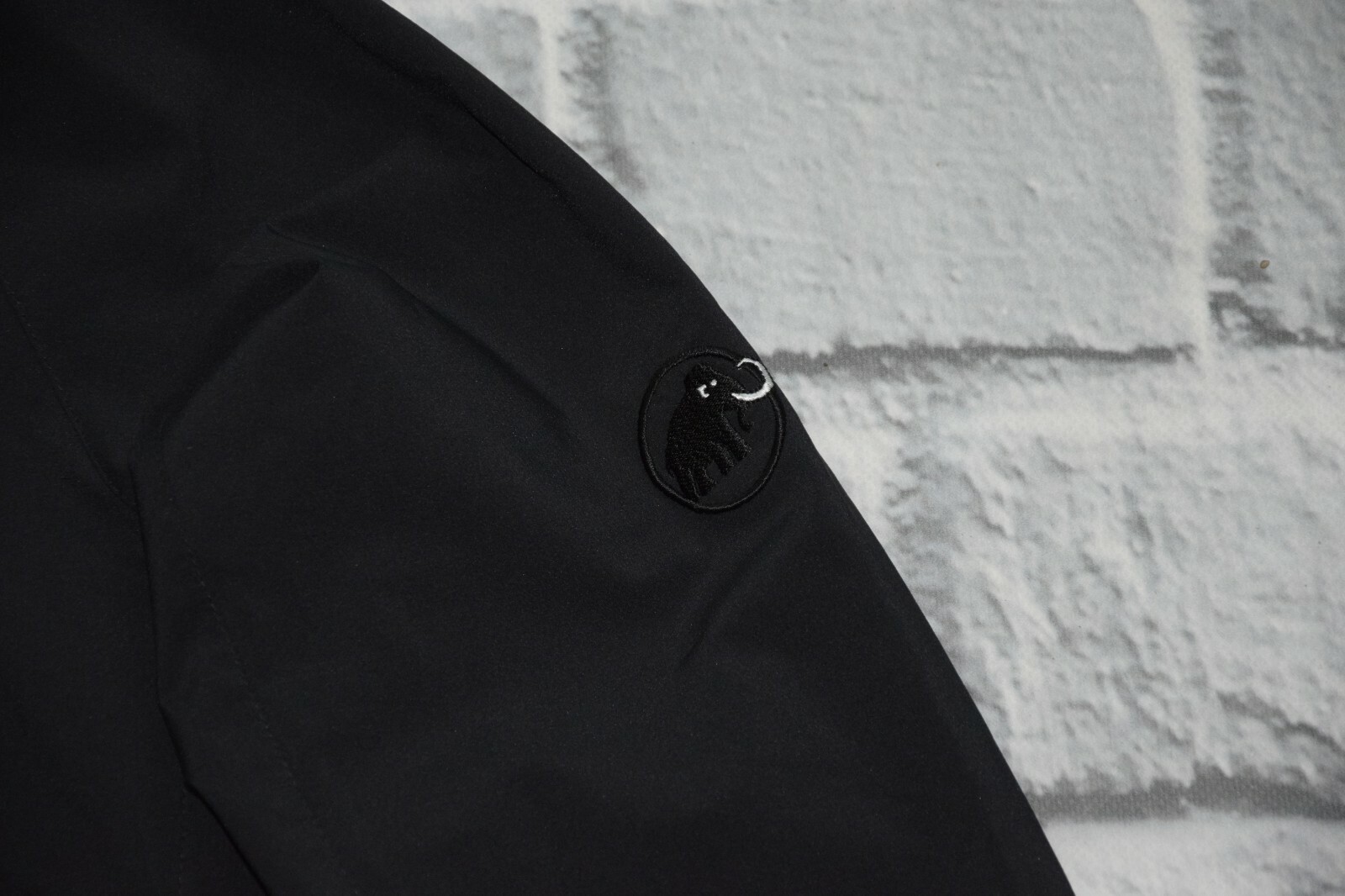 MAMMUT track jacket black  softech  zip windstopp… - image 3