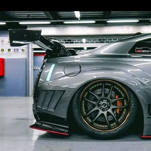Réflecteur LED RGB GTR R35 avec clignotant intégré multicolor