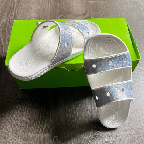 Crocs klassische Damensandale Glitzer II silberweiß Slide, Damen Gr. 6 Herren Gr. 4
