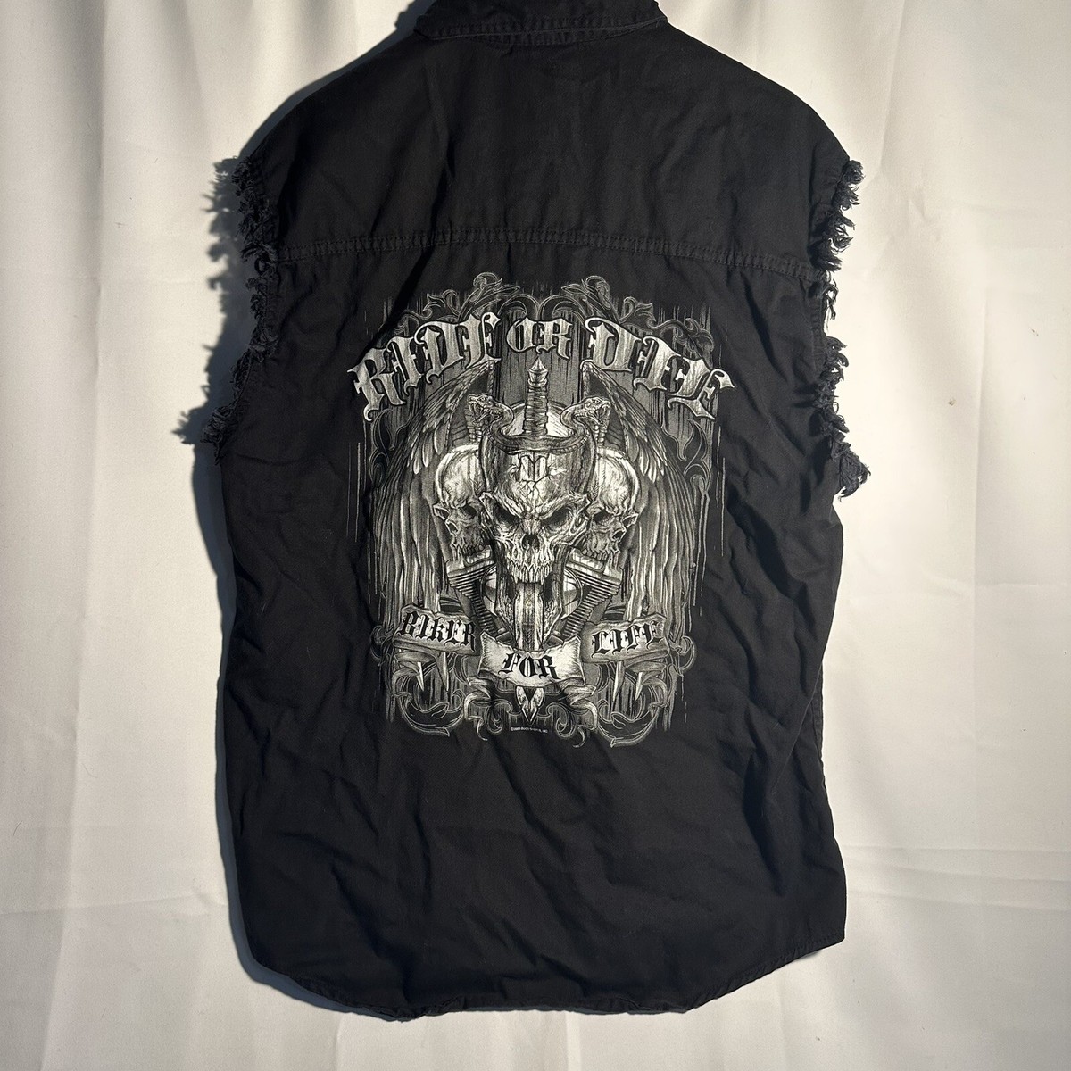 Hot Leathers Mens Distressed Sleeveless Denim Biker Shirts Black