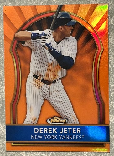 Derek Jeter [Orange Refractor] #28 2011 Finest card