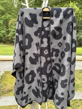 Reversible Grey Black Leopard Animal Ruana Poncho Shawl Wrap Blanket Scarf O/S