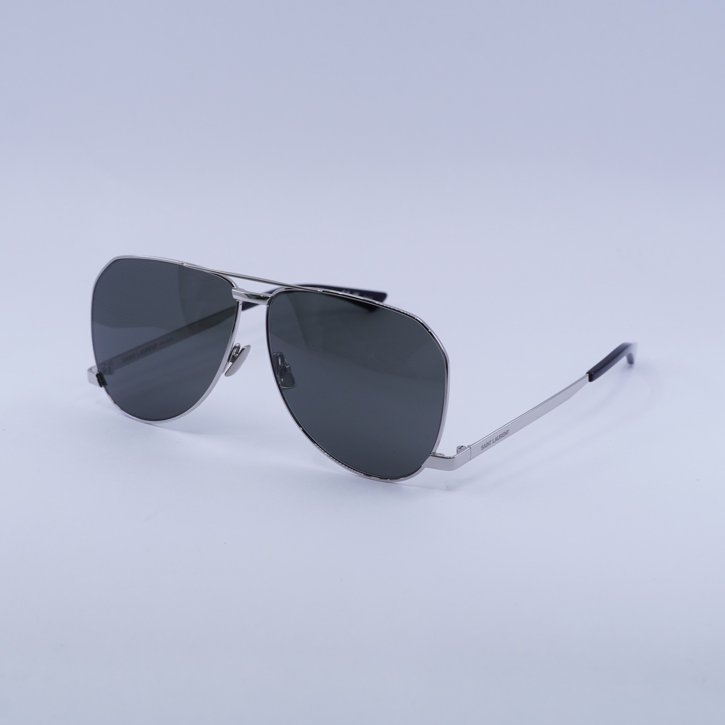 Occhiali da sole Saint Laurent SL690DUST 002 argento grigio 61 11 140 nuovi autentici