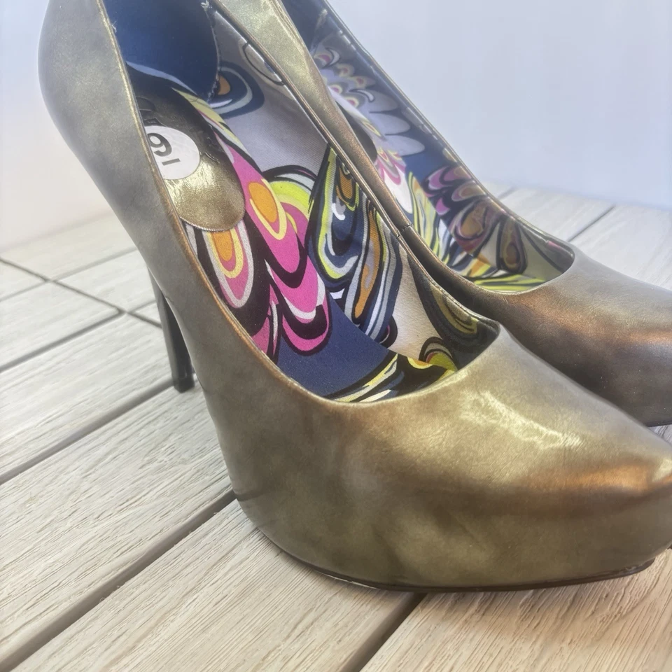 Bomba de aguja metálica gris plata oscuro vintage Carlos de Carlos Santana talla 9 Foto 3 de 4