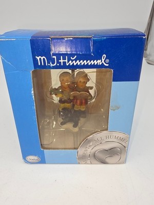 M.I. Hummel Wintertime Duet Figurine Ornament 3.5''