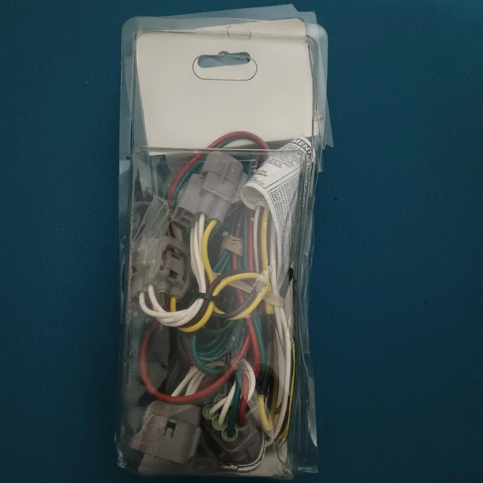 Arnés de cableado personalizado Curt 55513 para Toyota Hilux/T100/Tacoma Foto 2 de 3