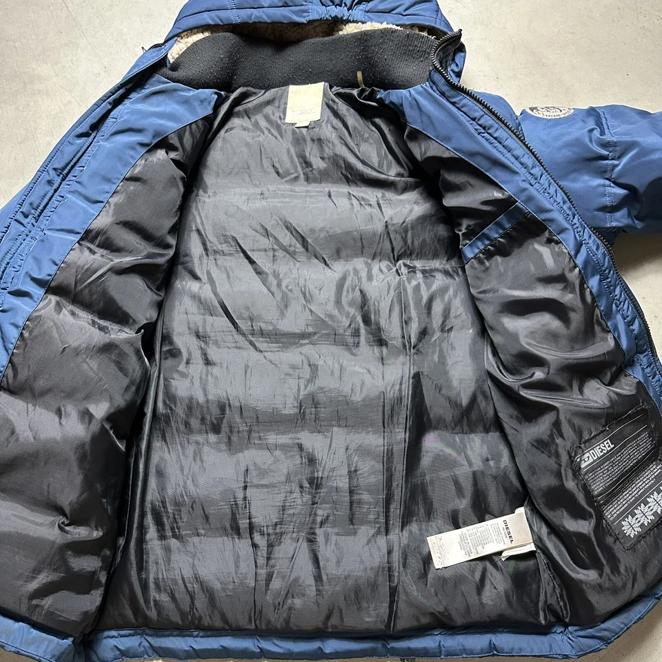 Chaqueta acolchada Diesel para niños Parka polar con capucha plumón de ganso azul juvenil L (14/16) Foto 4 de 4