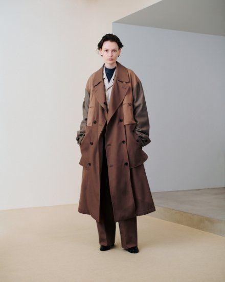 YOKE REVERSIBLE DOUBLE BREASTED COAT