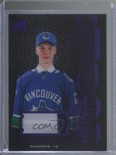 2018 SPx UD Black Lustrous Rookies Purple /35 Elias Pettersson #LR-EP Patch 0bv