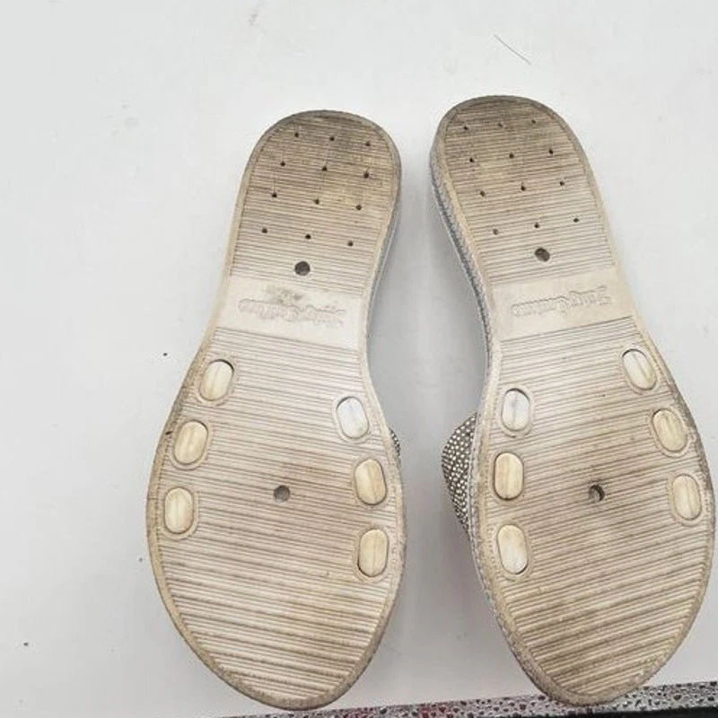 Sandalias para mujer Juicy Couture deslizantes plateadas estrás cristal brillante talla 7 Foto 3 de 4