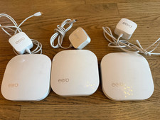 THREE eero Pro 5   Tri-Band Wi-Fi Mesh Router and charger