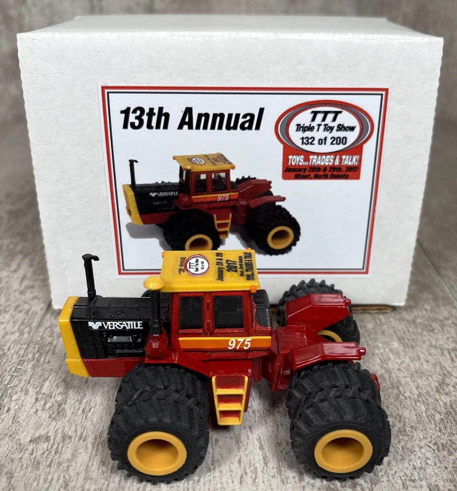1/64 Versatile 975 4WD Tractor W/ Duals Triple T Toy Show 2017 - Image 3 of 4