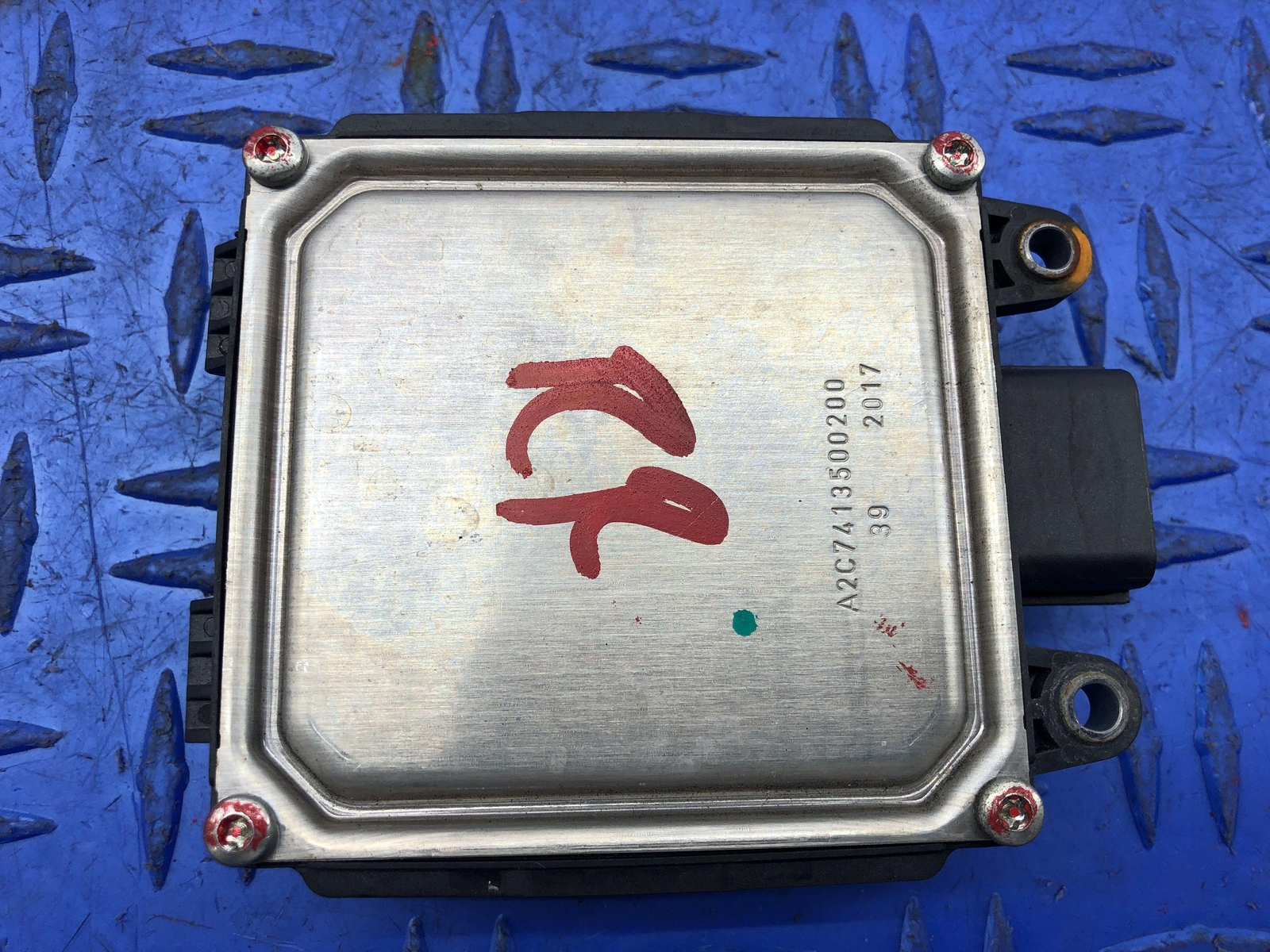 2017-2021 MASERATI GHIBLI REAR LEFT RIGHT BLIND SPOT RADAR MODULE 670101840 2018