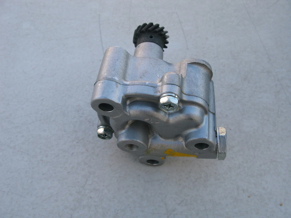 TRW Engine Oil Pump fit Nissan Pulsar 1.5L E15T (50187/M115) - Image 3 of 4