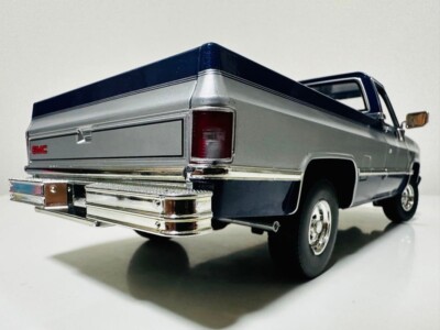 GreenLight/'84 GMC K-2500 Sierraシエラ 1/18 GreenLight/'84 GMC K-2500 Sierraシエラ 1/18 1984 GMC K-2500 SIERRA