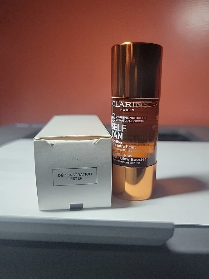 Clarins Self Tan Radiance-Plus Golden Glow Booster - 15 ml / 0,5 fl oz CAJA DE PRUEBA Foto 3 de 3