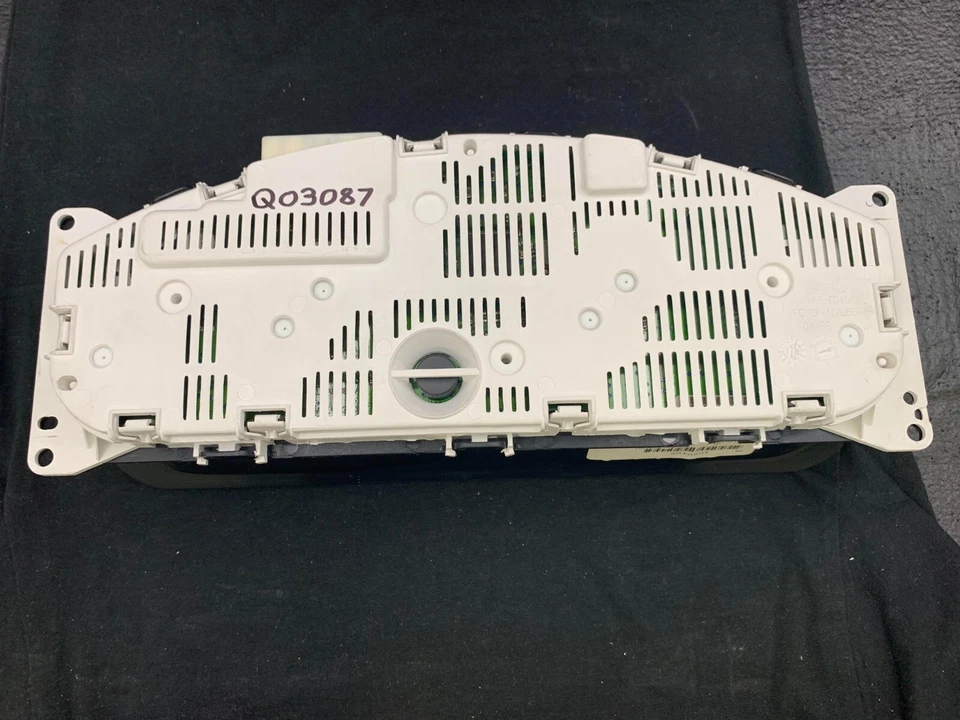 * Cuadro de instrumentos velocímetro Nissan Pathfinder 2010 4,0 L 6 cilindros 104.805 millas Foto 2 de 3