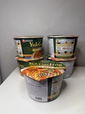 NEW Nongshim Premium YukGaeJang Ramyun Noodle Soup, Spicy Beef, 3.56 oz, 6 ct