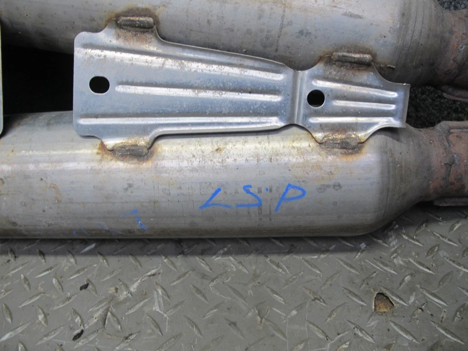 01-06 LEXUS UCF30L LS430 TUBO RESONADOR ESCAPE CENTRAL OEM Foto 2 de 4