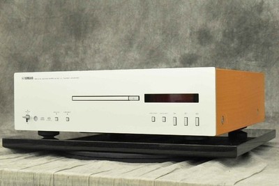 Yamaha CD-S1000 Super Audio CD Player Silver Basic operation confirmed 100V