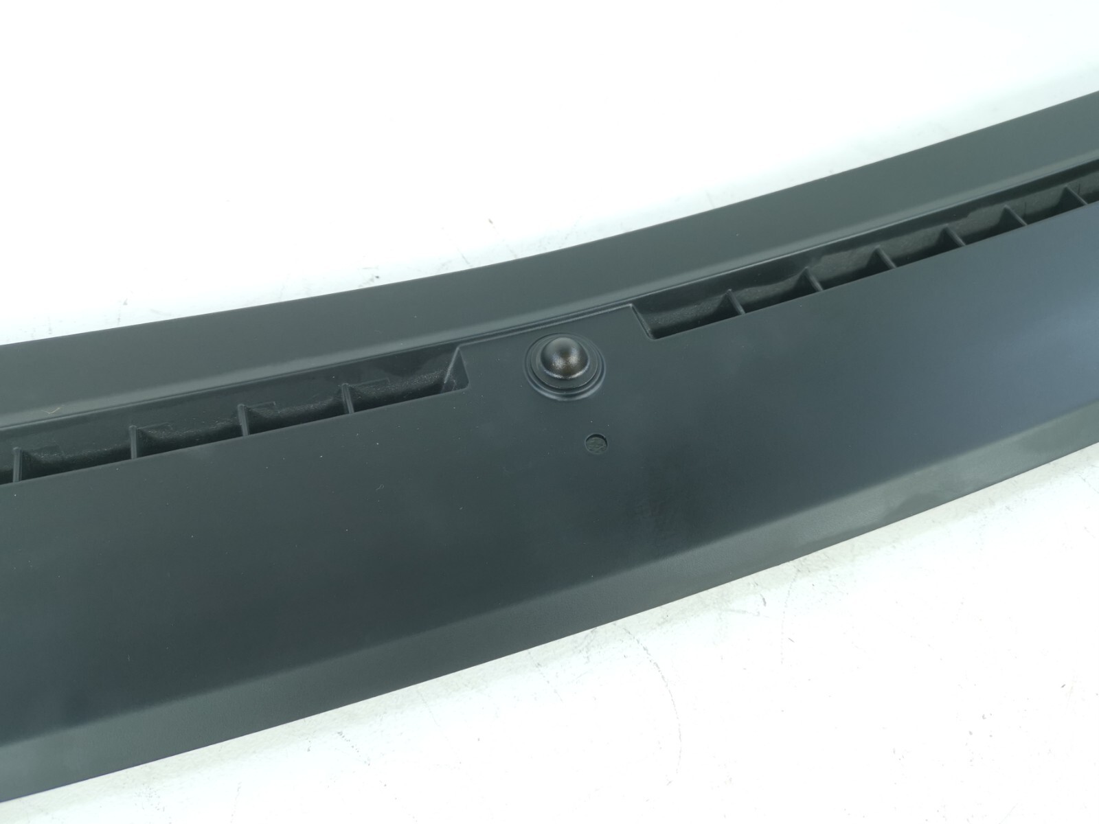 17-20 MASERATI Levante Dashboard Dash Vent Defroster Upper Trim Cover 670043361