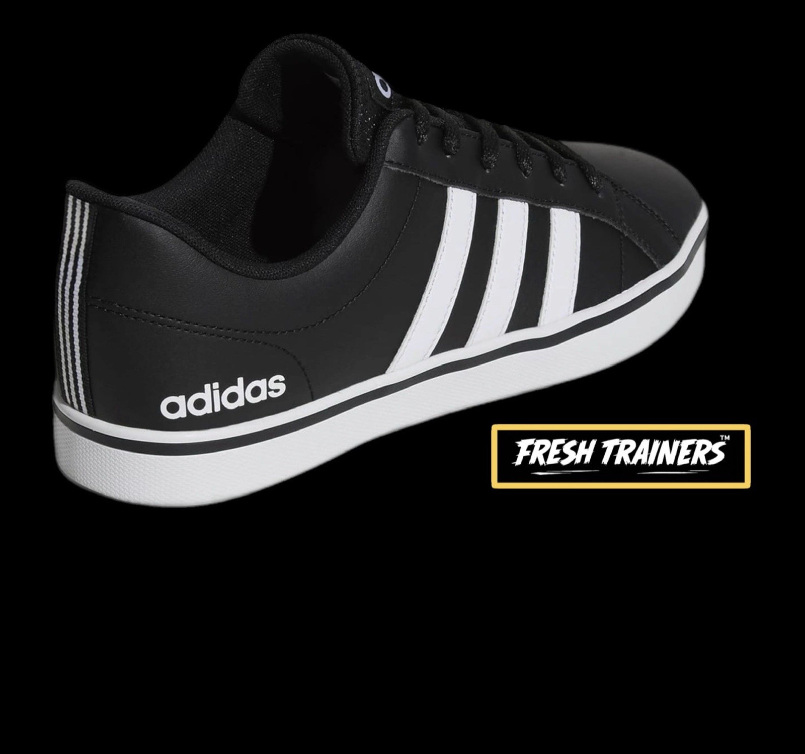 SAOLA Nuovissime scarpe da ginnastica uomo Adidas nere con dettagli bianchi e suola rossa prezzo consigliato £79