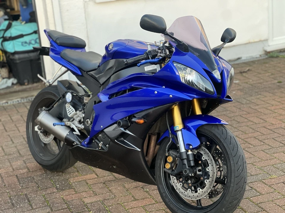 Yamaha YZF R6 2co 2007 - Image 2 of 4