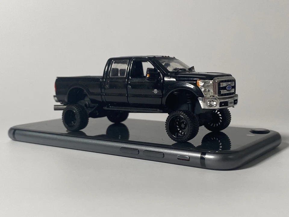 1/64 Customized/Lifted FORD F250 F-250 Super Duty Diecast Pickup Truck toy model - Image 4 of 4