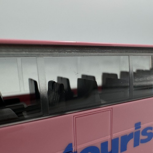 SETRA S315 Intourist (rosa), UkrAuto Kassbohrer escala 1/87 (HO) - Imagen 5 de 7