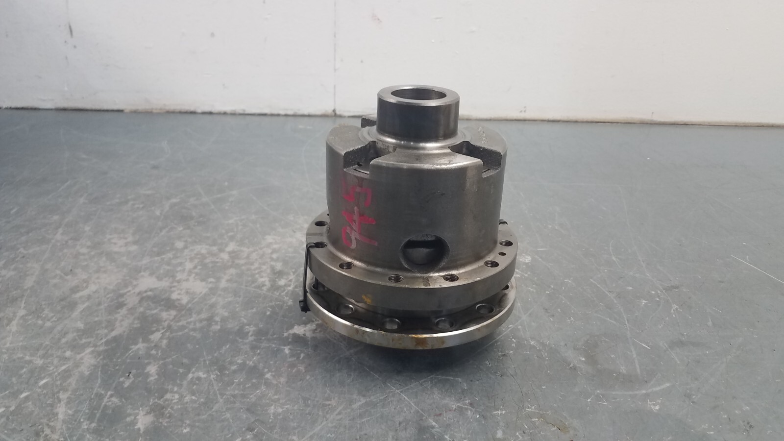 Lamborghini Gallardo  OEM Rear Differential Carrier #7647 B5