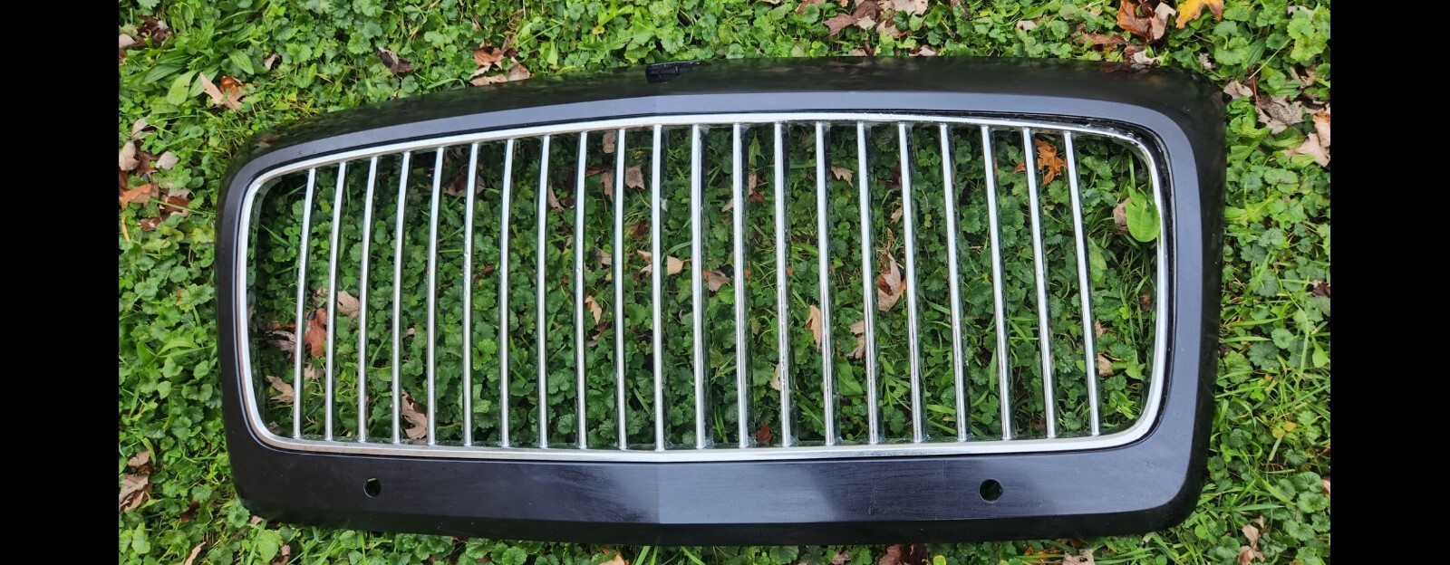 BROKEN 2020-2023 BENTLEY FLYING SPUR FRONT RADIATOR GRILL TRIM OEM 3SE853667