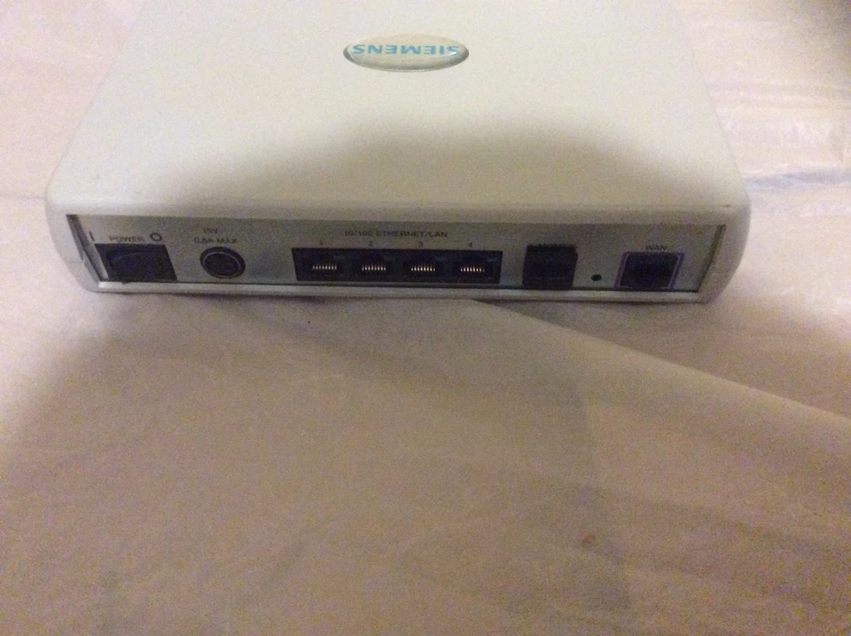 Siemens sb5830 ADL Business Router 060-5830-F03 Rev.C - Image 4 of 4