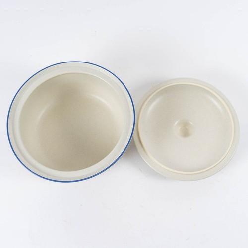 pfaltzgraff yorktowne: 2 Qt Round Covered Casserole - Picture 4 of 6