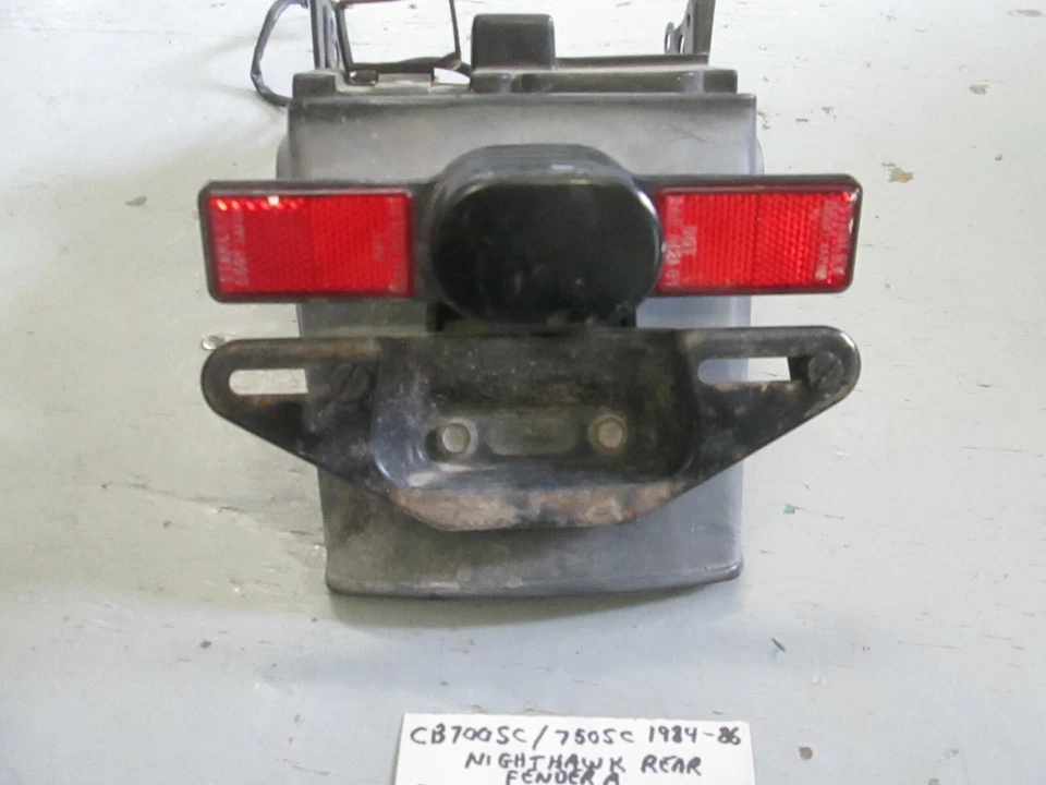 ЗАДНЕЕ КРЫЛО CB700SC / CB750SC NIGHTHAWK A 80100-MJ1-000, 33720-MJ1-670 LIGHT - Изображение 2 из 4