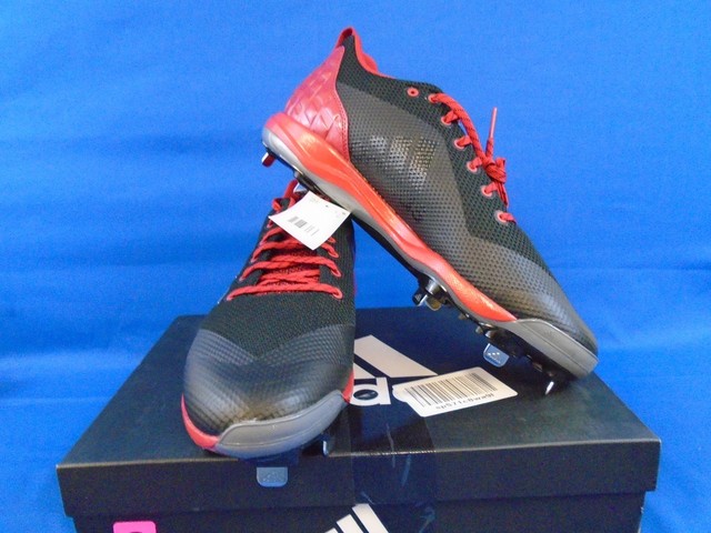 Carbon Mid Baseball Shoe 
