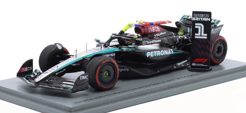Spark S9533 Mercedes-AMG W15 Winner British GP 2024 - Lewis Hamilton 1/43 Scale - Image 2 of 4