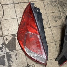 2013 to 2017 Ford Fiesta Passenger Side Left Rear Tail Light