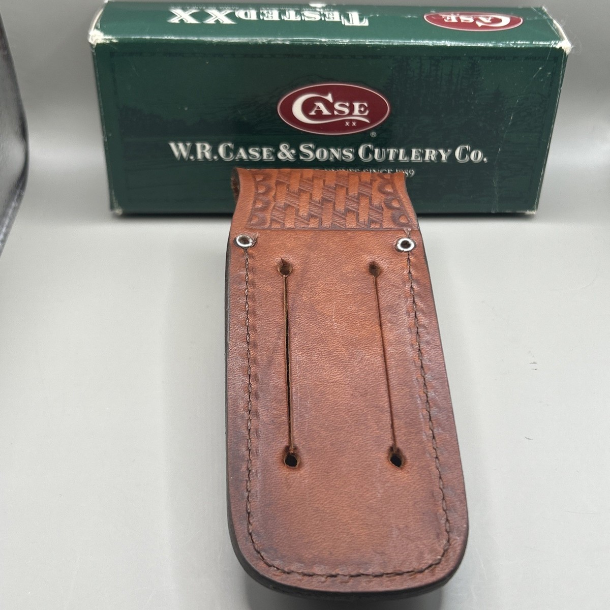 2001 Case XX 6265 Cranberry Bone Folding Hunter Knife -Leather