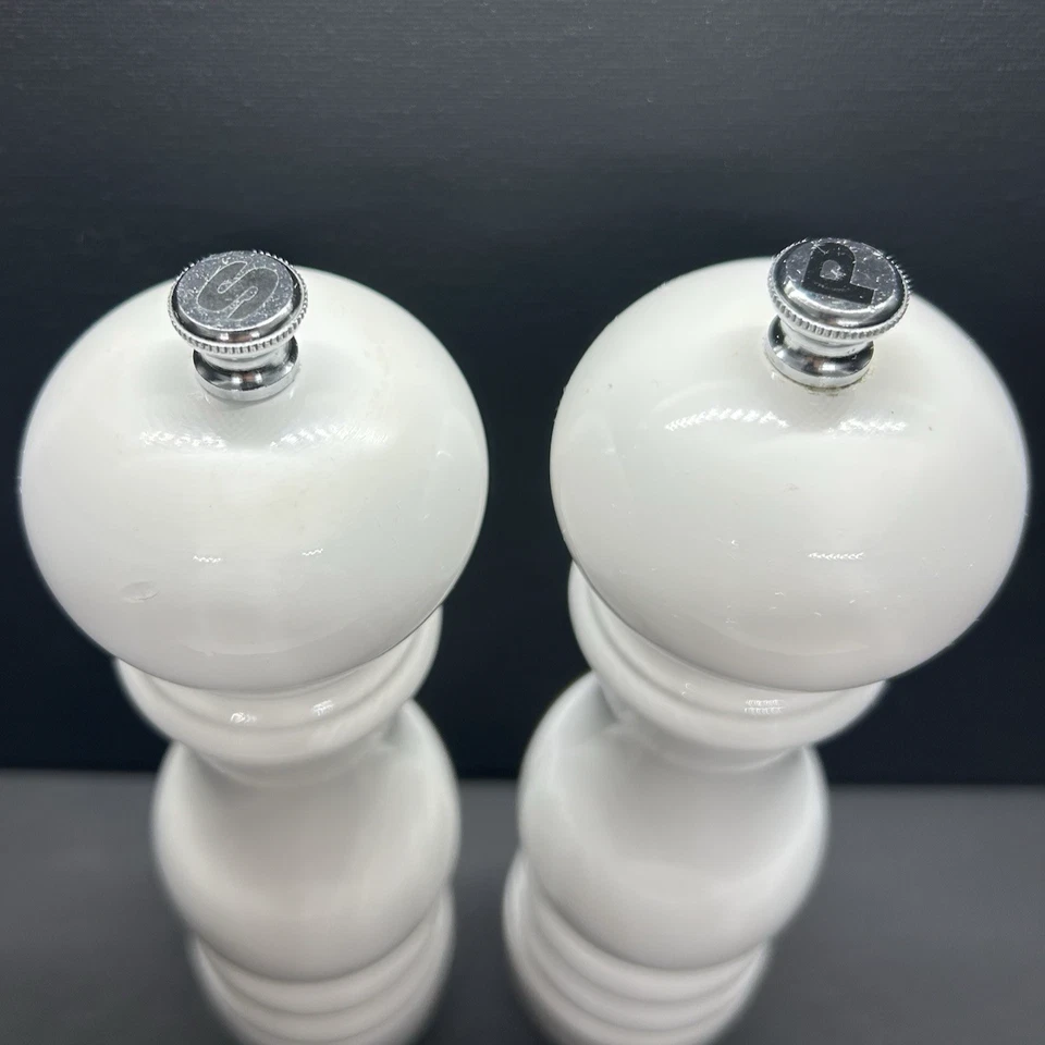 Juego Molinillo Sal y Pimienta Peugeot Francia Madera Blanca 9 Pulgadas Foto 3 de 4