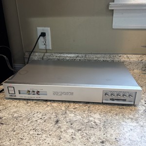 AKAI DI-V5 Made In Japan Power On Untested