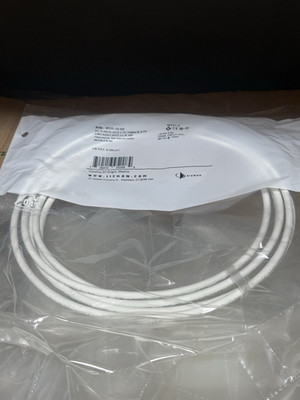 Siemon Cat6A Slim White Ethernet Patch Cable 10 ft RJ-45 MPN MC6-10-02 hole box 